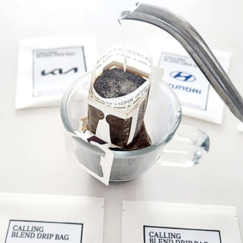 �ݸ� �帳�� Ŀ��